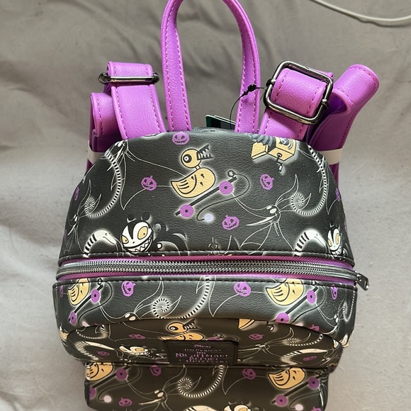 Nightmare Before Christmas Loungefly Mini-Backpack - Picture 6 of 9